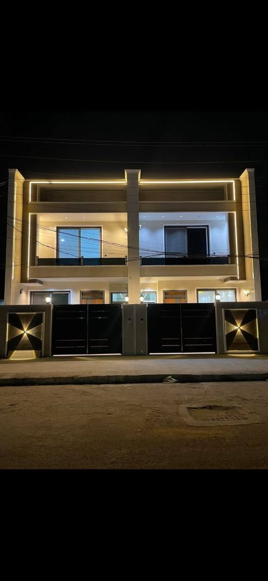 دار ١٥٠م🏠 للبيع حي الجهاد الضباط على شارع ١٥ امام الدار ساحه تشجير واجه ٦ نزال ٢٥ يحتوي على 
اربع غرف نوم وصاله ومطبخ وخدمات لطلب السعر او الاستفسار 
اتصل او رساله على الوتساب *********** ابو يوسف
