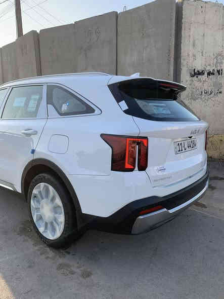 السلام عليكم البيع سورنتو ٢٠٢٤ زيرو ❤‍🔥 طك كارتون ماشيه ١٢ الاف حقيقي بسمي من ٢٤ وليهسه سياره جديده ب معنا الكلمه مكفوله لا صبغ ولا بارد ولا شخوط ولا زلوغ ولا تكحيل فقط رصعه بكد عصوه مسحوبة بس سياره فووول موصفات
ويل ٢٠ ❤‍🔥دادشو سياره ضمان ٥ سنوات ❤ بسمي ارقام جدد وهزه جديده موصفات 
بصمه 
ويل ٢٠ 
دادشو 
دبل كامره 
٦ سلندر 
كير ماوس 
رادار امامي 
سبع راكب 
3 قطع تبريد 
ثلاجه 
٤ عدسات 
بك لايت لد 
اريل نفكيشن 
شاشه متصله 
صندوك كهربه 
هندريك بصمه 
باب كهربه 
تشغيل عن بعد 
صندوك ذكي 
مري شفط وترحب
حساس امامي 
حساس خلفي 
حساس مطر 
كراسي كهربه 
كراسي خلفيه دكم
شنو الموصفات البلك موجوده. 
سياره عل يدي حت مشبج لدعاميه اماميه مسويله مكاني بغداد جديده 
رقمي ***********
