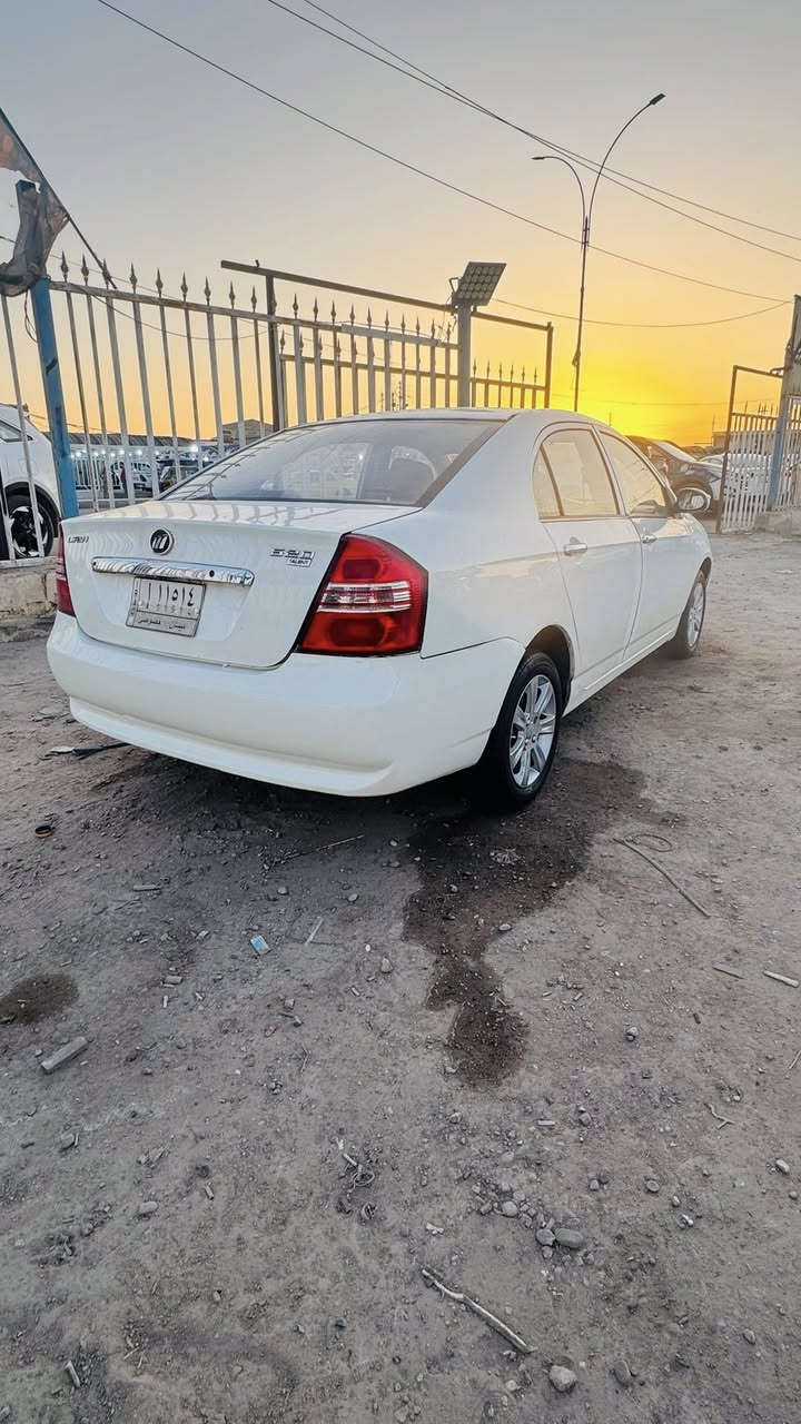 سياره نوع ليفان
الموديل 13
مكينه لا تبخير لا تنقيص حداديه جاهزه
كير عادي سياره حلوه كلش ما ناقصه شي
سياره رقمه ميسان 
السياره بيه صبغ السعر ٣٧وبيه مجال 
   الستفسار (***********)
