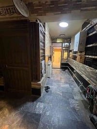 بيت للبيع ١٢٥ متر واجهه ٦ وربع ونزال ٢٠ ثلاث طوابق  كراج مدخلين مطبخ و...