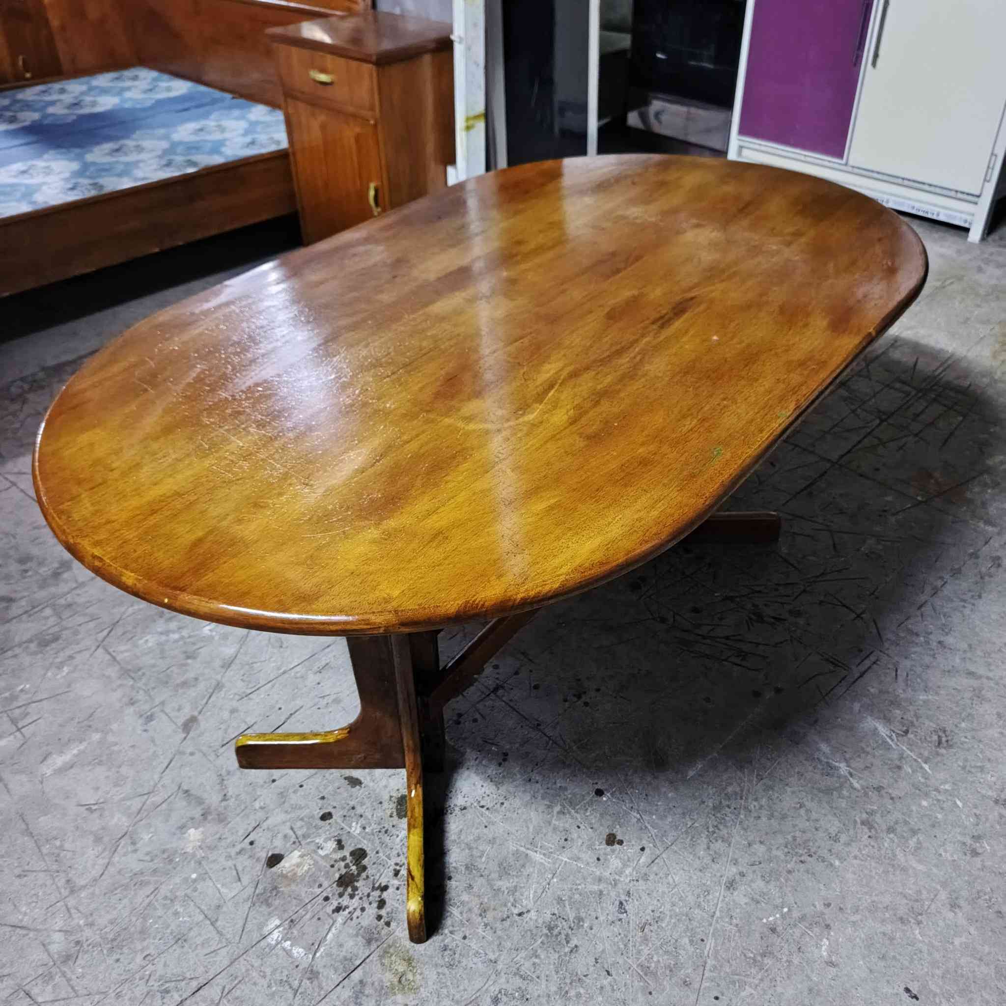 السلام عليكم اثاث  جديد بسعر الجمله تصفيه قطع اخيره لل ب ي ع المكان  الطارميه حي الفارس شارع السكلات خلف معارض حجي وليد  السيارات قرب جامع الصديق  للاستفسار خاص او ع رقم الهاتف***********    ؟***********
