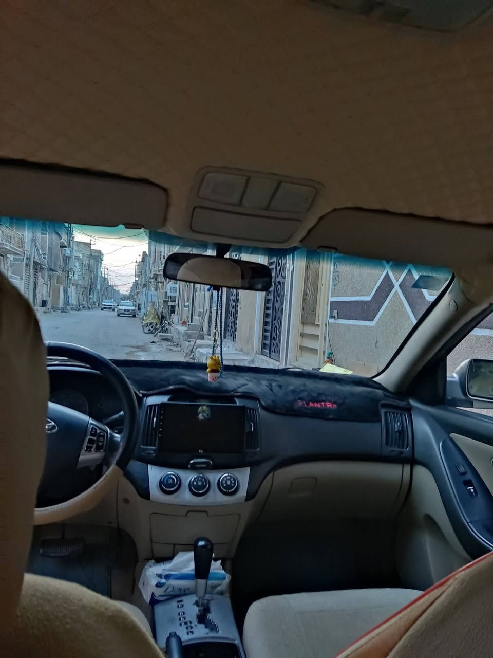 النترا موديل 2008
سنويه جديده هزه جديده رقم بغداد بأسمي 
حادثها بأمريكا قطعتين موجود سونار بالمنشور 
بالعراق بيها بارد بالجاملغ الخلفي 
تخم تاير 
دوشمه نضيفه 
 مسويلها ادامه كامله 
سياره نضيفه وجاهزه
كربلاء المقدسة مقابل مستشفى الكفيل 
السعر 88 وبيها مجال بسيط
وترهم مراوس 
***********
