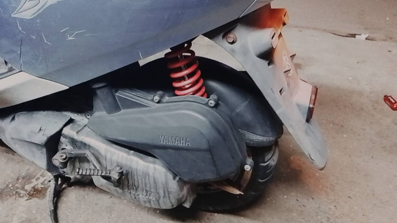 دراجه بريز بلاديه مكينه خير من الله سلف هندر كهربيات كامله العنوان شارع حيفا***********
