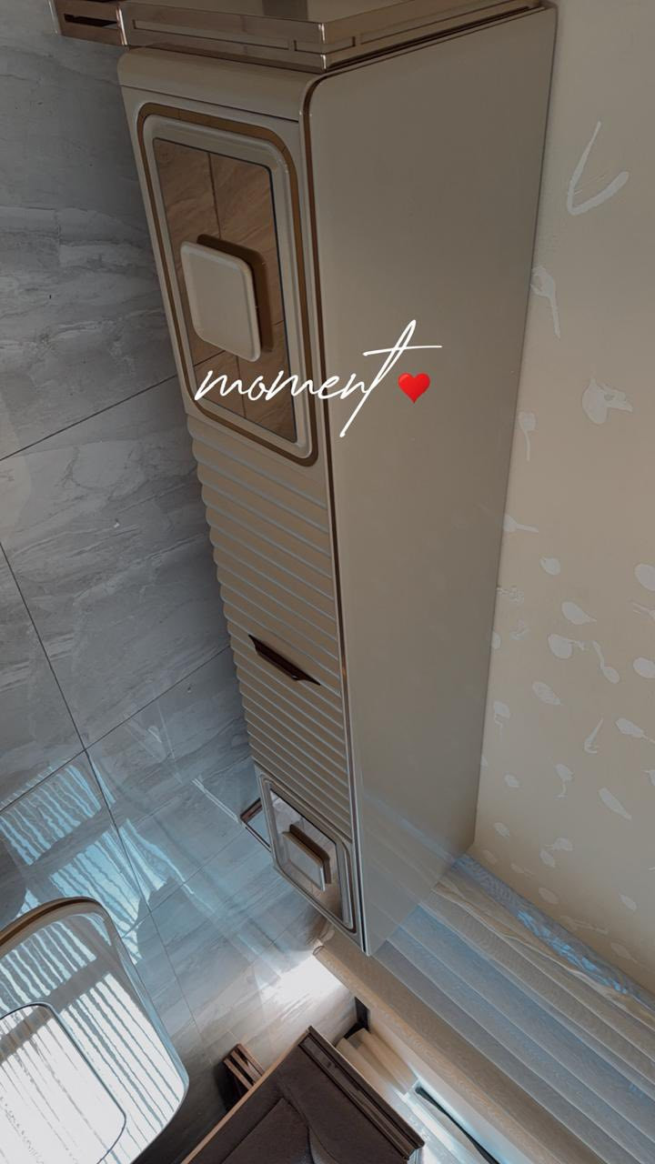 السلام عليكم عندي ميز للبيع جديد سعر 275 وبي مجال شوي رقمي الاستفسار***********
