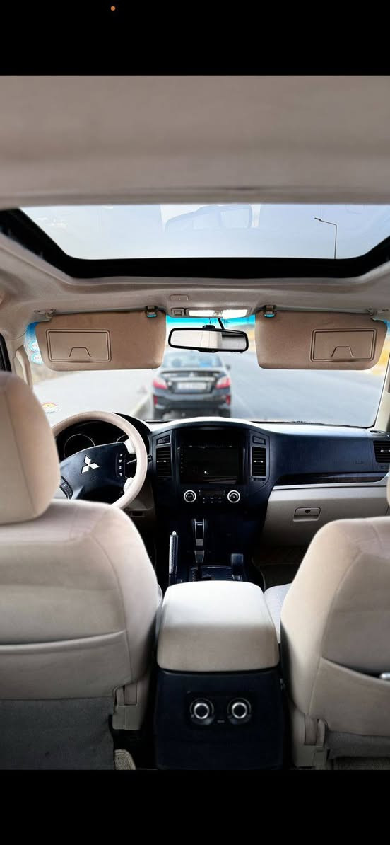 مساء الخير والعافيه
باحيرو 2010 وارد خليجي 
محرك 3500
رقم سليمانيه جديد 
سنويه جديده صار شهر مجدد 
لاستفسار علا رقم 
*********** وتساب فيس متواجد تحياتي للجميع بل خير علا الي يشتريها
