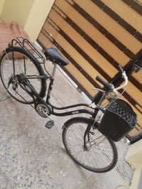 بايسكل جديد مستعمل قليل جدآ  للبيع حجمة 25 سعر 100 وابي مجال للستفسار ...