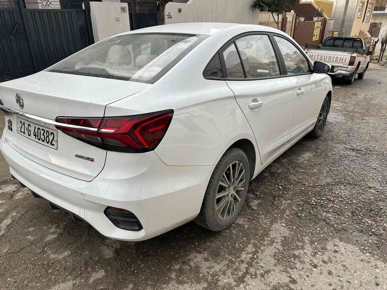 MG5 / 2025 /. 113$
مواسەفات کۆمفۆرد 
زەمانی شەریکە 
بی بۆیاخ 
بیسارد 
شاشەوبەسمەو حاسە
ئۆتۆ هۆلد
بریک بەسمە 
دو چالی هەیە
***********
