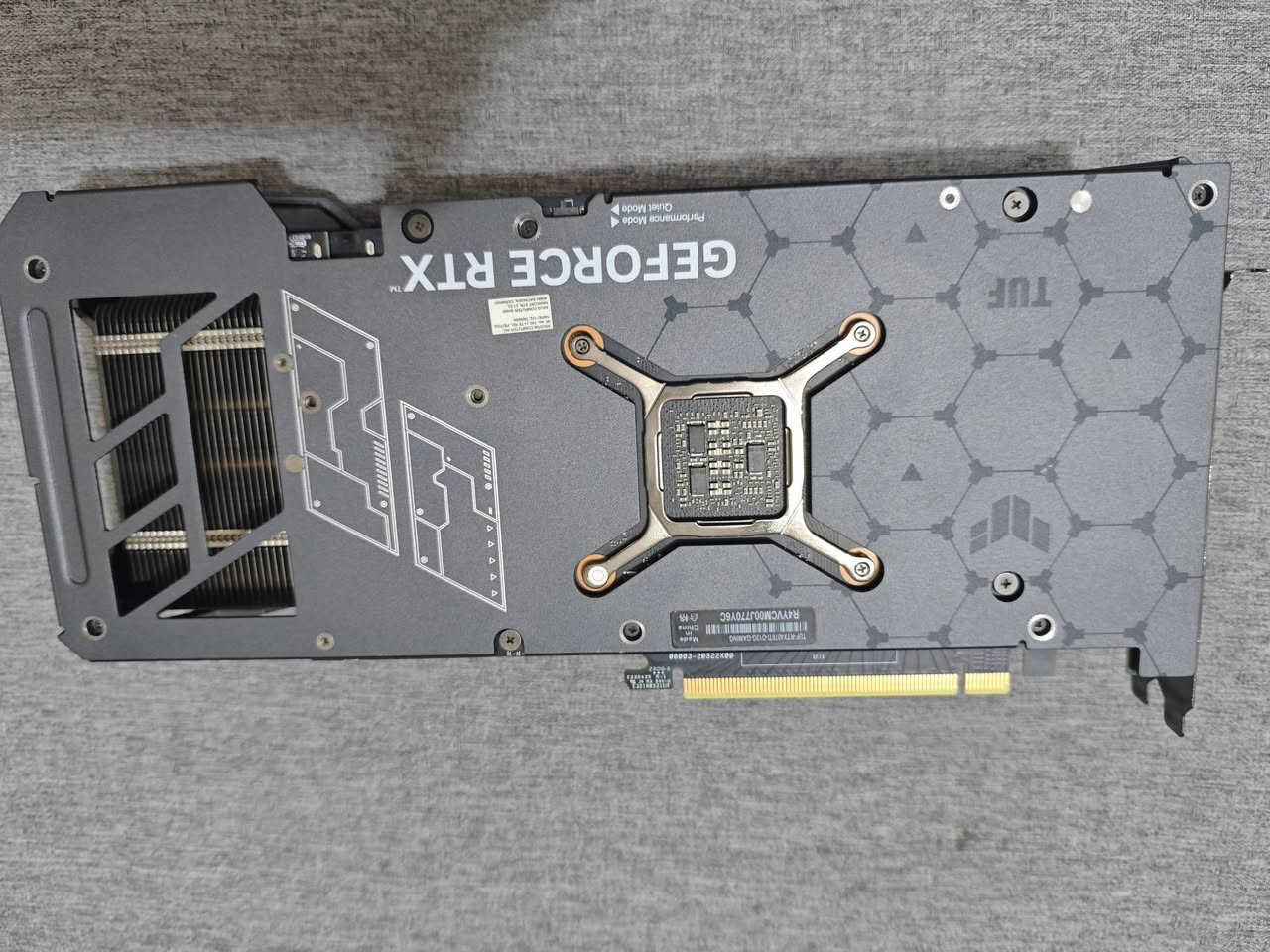 سلام عليكم عندي كارت 4070ti asus tuf gaming كارت نضيف جدا مراوس مع كارت 4080 سوبر أو العادي أو 5070ti  أو اطي فرق ما بيع شباب بس مراوس


**إذا كنت صاحب هذا الإعلان وتريد حذفه لأي سبب، رجاءا أرسل رسالة إلى الدعم الفني**