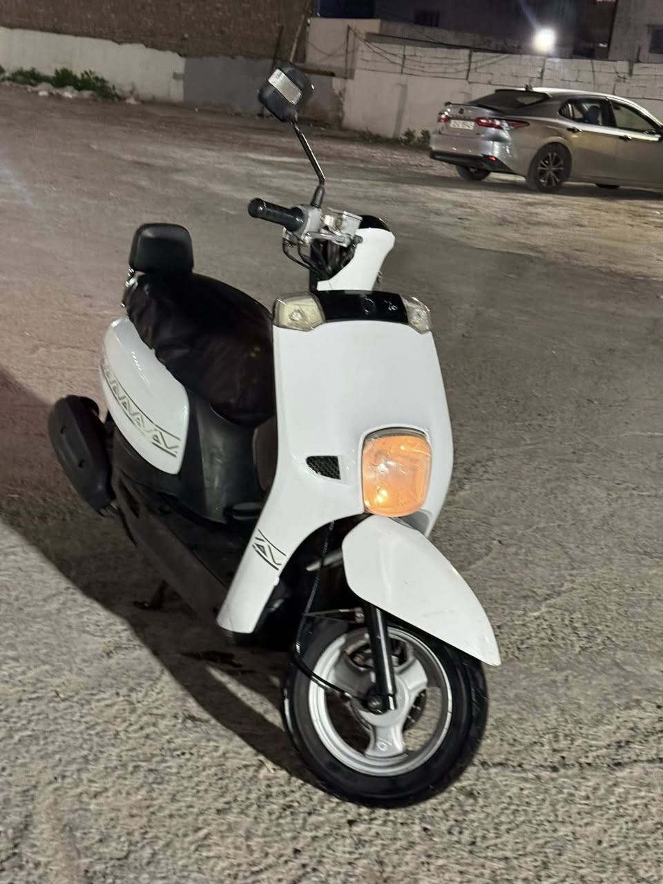 السلام عليكم بوليس حديث دراجه كارتون جديده حاله الوكاله رمبه بلاديه كلها شغاله ماشيه 30تخم تاير كفر اصلي مكينه شعله معدل السعر 950مكاني بغداد الشعله ***********
