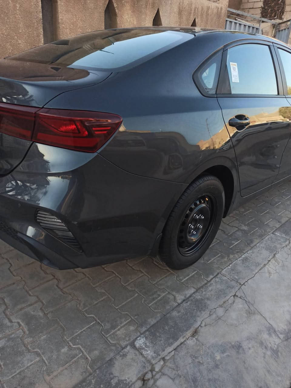 سلام عليكم 
سيراتو معوقين مثنى موديل 22 لون فيلي كفاله عامه بيه وكاله عامه تفاصيل اكثر اتصل على رقم *********** مكان السياره نجف
