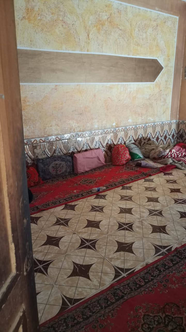 السلام عليكم سيد حمزه كافه الخدمات المساحه 100 متر‏‪***********‬‏
