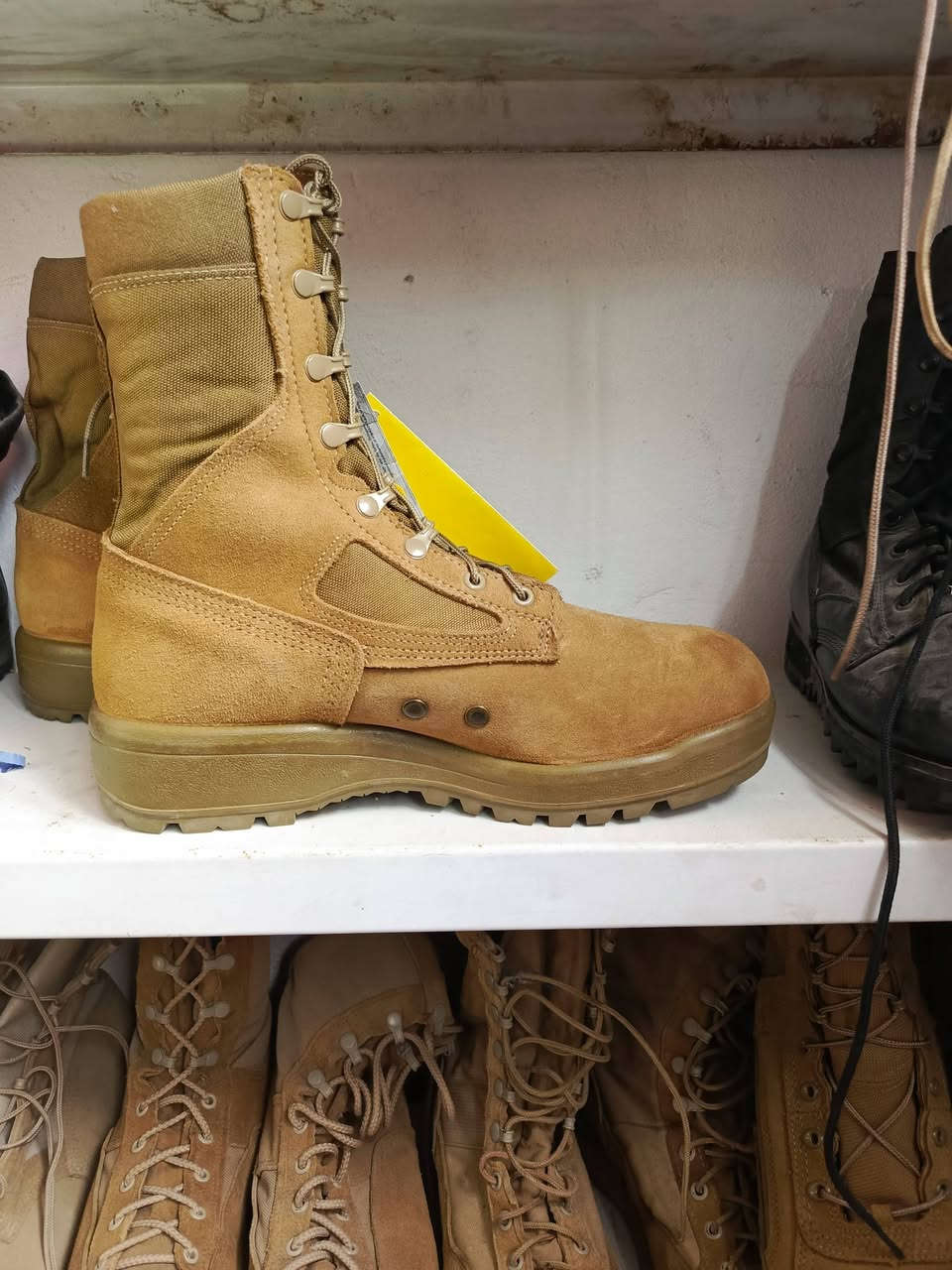 ابلفل امريكي جديد حجم  11W _45
يوجد توصيل  بي فقط واتساب ***********
 وهذا فقط اتصل ***********
