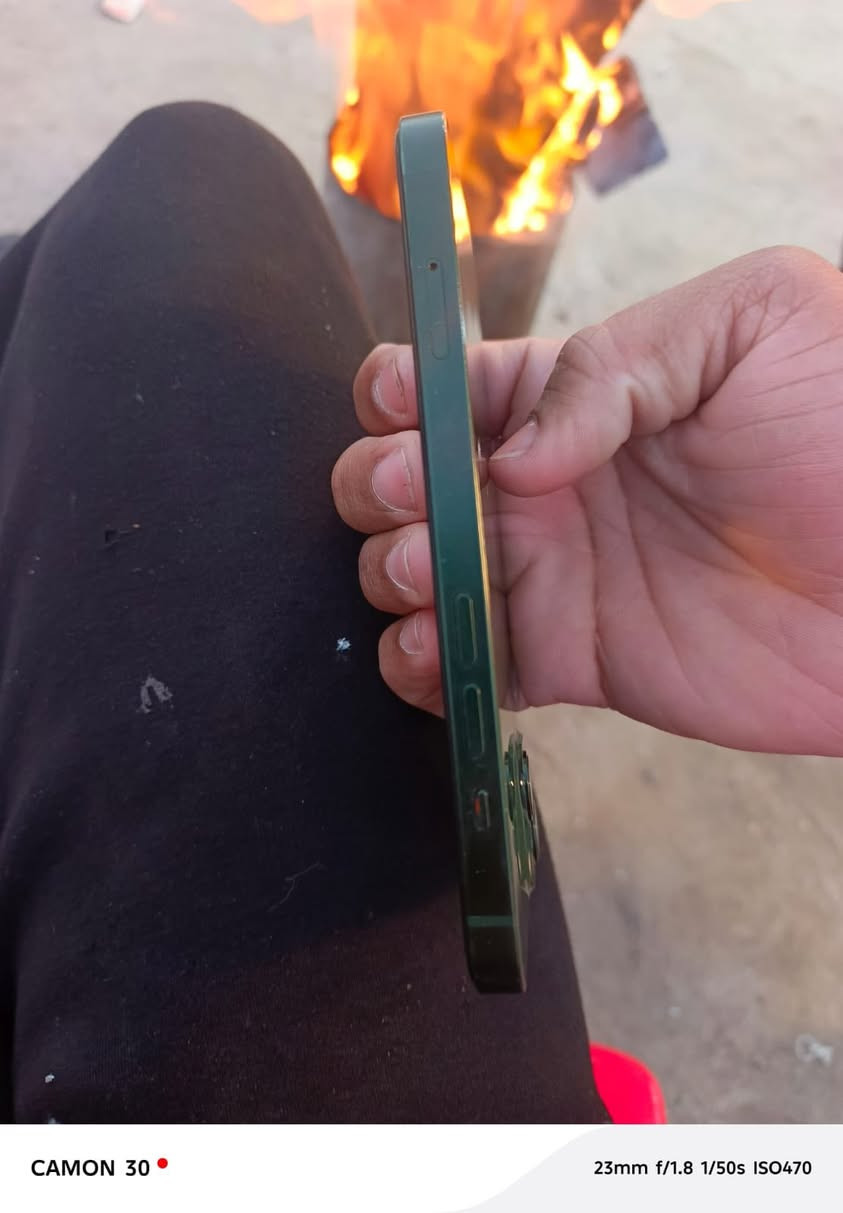 السلام علكيم 13 عادي بطارية80 شرق اوسط وتر بروف مامفتوح جهاز نضيف ب450 وبي مجال قليل ***********
