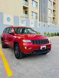 جيب جراند شيروكي  السيارة موديل 2017  فئة السيارة ترايل هوك  اعلى فئة ...