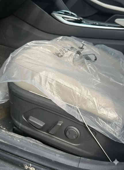 السلام عليكم 

سوناتا  موديل 2023 

محرك 2500 
لسياره دخول جديد صارلي سبوع من رقمتهه بغداد بسمي
لسياره جديده بلخير عل ياخذه ماشيه 27 
مواصفات 

بصمه ابواب لمس
رادارات امامي وخلفي وجانبي + توقف تلقائي 
 
اشاير بلمري + نقطه عمياء في المري

شاشه الحجم الكبير انج + تحكم عام عله السياره

كشن السايق وضعيتين خزن ميموري 

حساسات اماميه وخلفيه

نقاط عمياء عند تغير المسار

حساسات با لابواب للتنبيه عند فتح الباب وسياره قادمه من الخلف

قياده ذاتيه 

شاشه رقميه للعدادات ولكيجات متغيره عند تغير نضام القياده 

اربع وضعيات القياده 

نضام المحافضه عله المسار 

شاحن واير ليس لاسلكي 

منافذ للشحن اماميه

تبريد منفصل للراكب ولسائق

دخول ذكي واناره ترحيب

قفل ذاتي عند الابتعاد

فتح الصندوك الخلفي عند الاقتراب

تشغيل عن بعد

اناره led امامة

بك لايت خلفي led

نضام Auto Hold
يعني بلازدحام تضغط لبريك ضغطه وحده وتشيل رجلك تبقه السياره لازمه بريك الحد ماتضغط عل بانزين يله تمشي

هند بريك بصمه كهرباء

بصمه تشغيل

سستم صوت

مثبت سرعه

كرسي السايق كهرباء

لسياره حادث امريكا تبديل جاملغ فقط وصبغ ربع البنيد 
السعر 169 
مكاني بغداد البلديات 

***********
