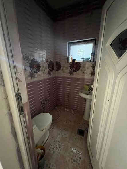 دار مساحة 80 متر على شارع الكويتي 📍

يحتوي على ثلاث غرف وصاله ومطبخ

وخدمات عدد 2 عرض الشارع 20 م ورصيف 3 متر

ايجار الدار مليون و100 الف مع المجال 

للاستفسار 

***********

***********
