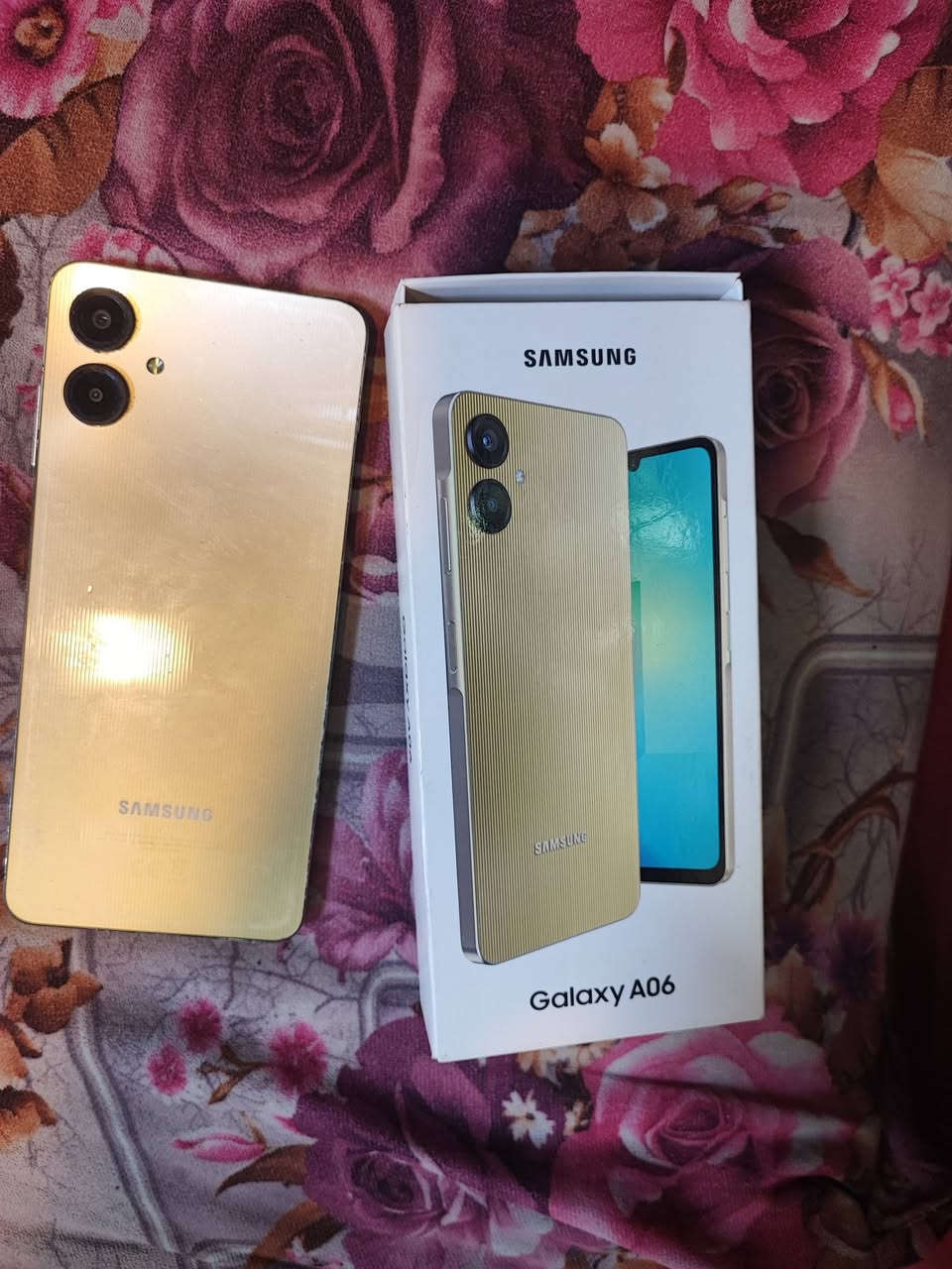 موبايل سامسونج A06
مستعمل نظيف جدا مضمون ومابي اي مشكله 
ذاكرة 128 أريده ب 110 الف
متواجد واتساب ***********
وبي مجال بسيط
