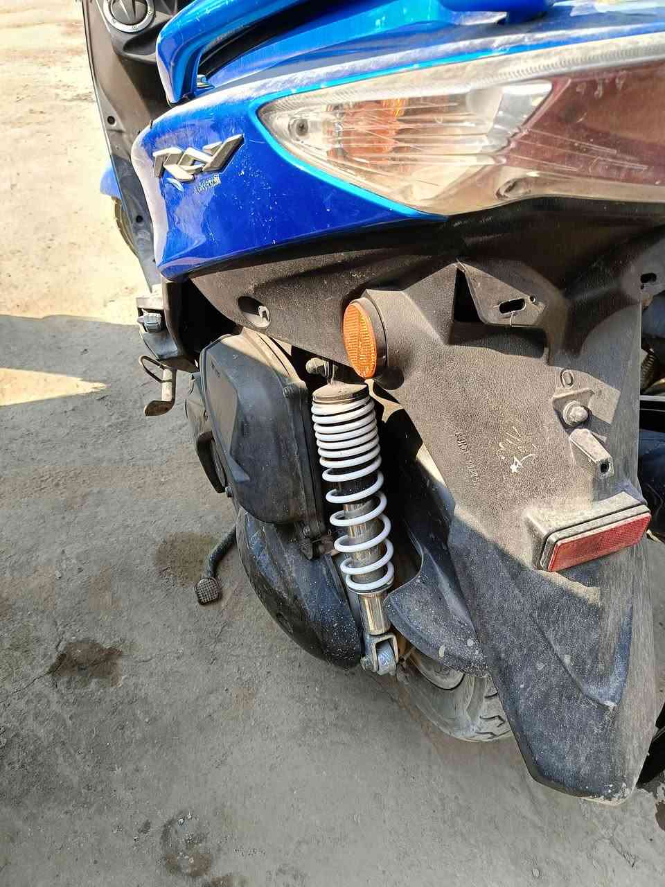 السلام عليكم للبيع دراجه Rz رمبه مكفوله كفاله عامة العنوان بابل حي نادر  السعر 1800وبيهه مجال للاتصال واتساب ***********
