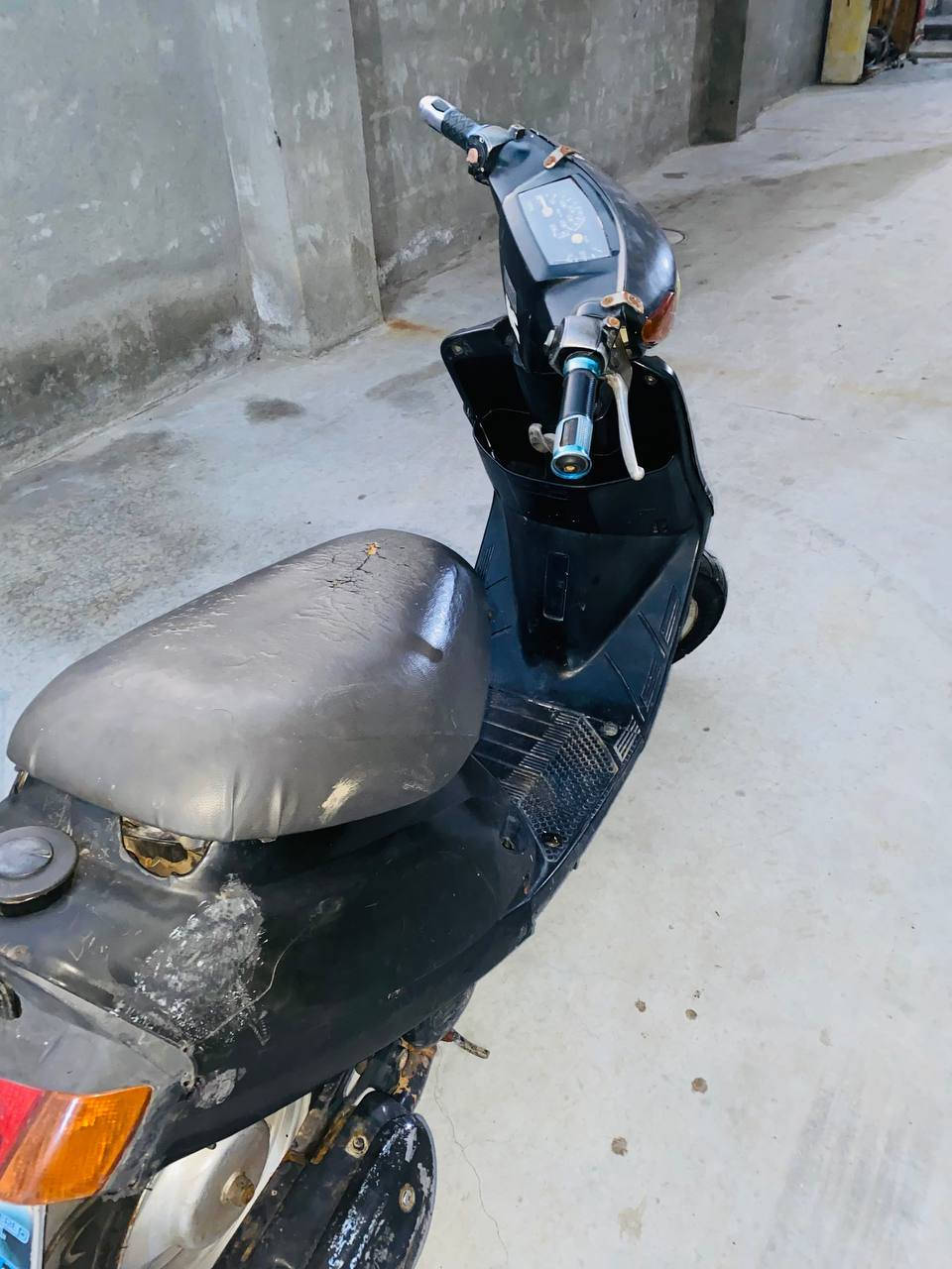 للبيع دراجه يوماها بزون ٦٠ شغاله هندر مكينه شلعه ومعدل شك لكاع
كلوب شغال بك لايت شغال بريكات شغاله تايرات نضيفات دراجه شوفة
عينك كفرات كامله
السعر 175 
مكاني بغداد الشعب بوب شام
تصال ***********
متواجد خاص
