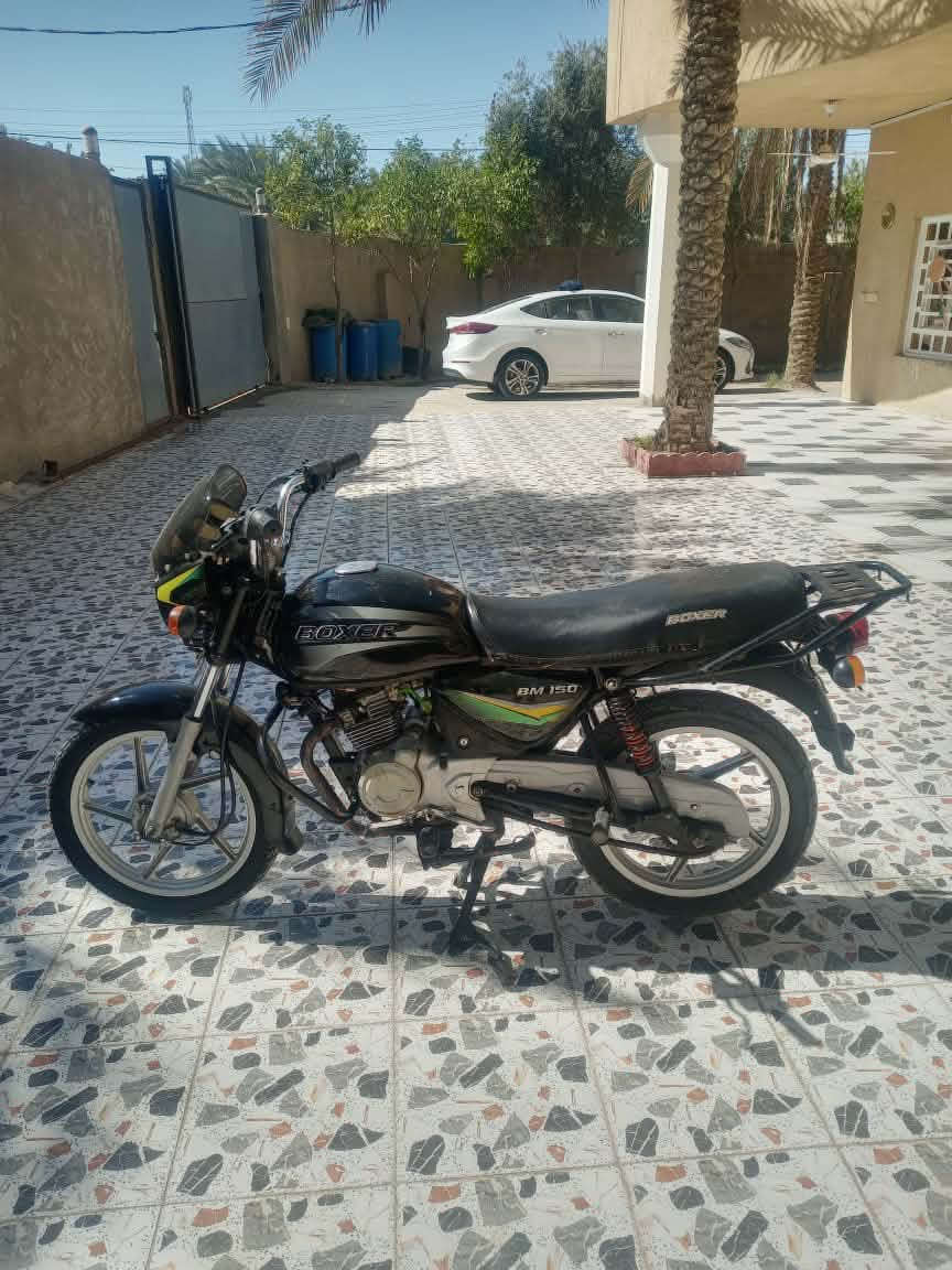 دراجة بوكسر اللبيع موديل 18 اوراق اصولي السعر خاص رقم ***********
