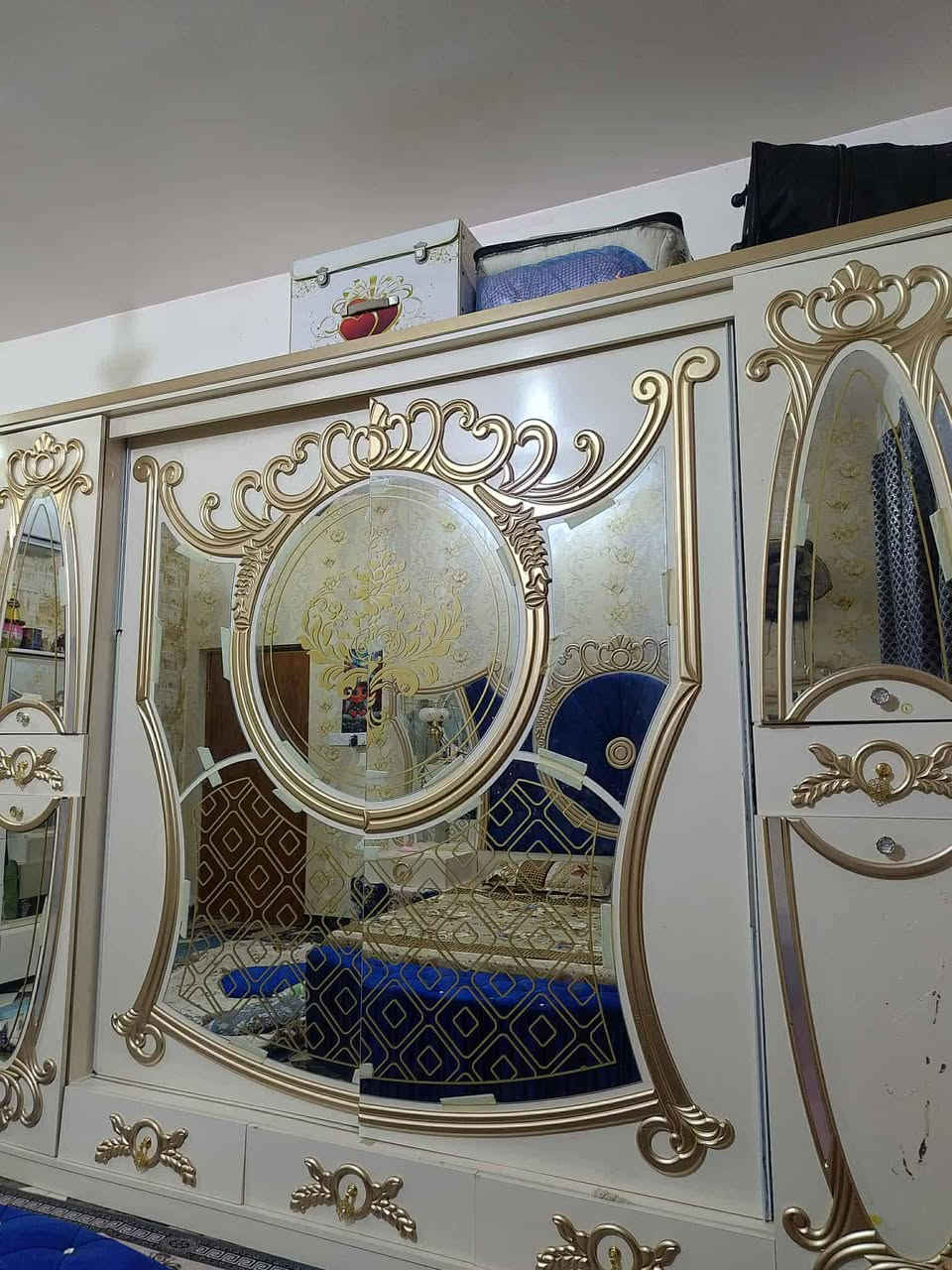 غرفة نوم تركية ضخمة وراقية 

مكانهة حي المعلمين الدوب


**إذا كنت صاحب هذا الإعلان وتريد حذفه لأي سبب، رجاءا أرسل رسالة إلى الدعم الفني**