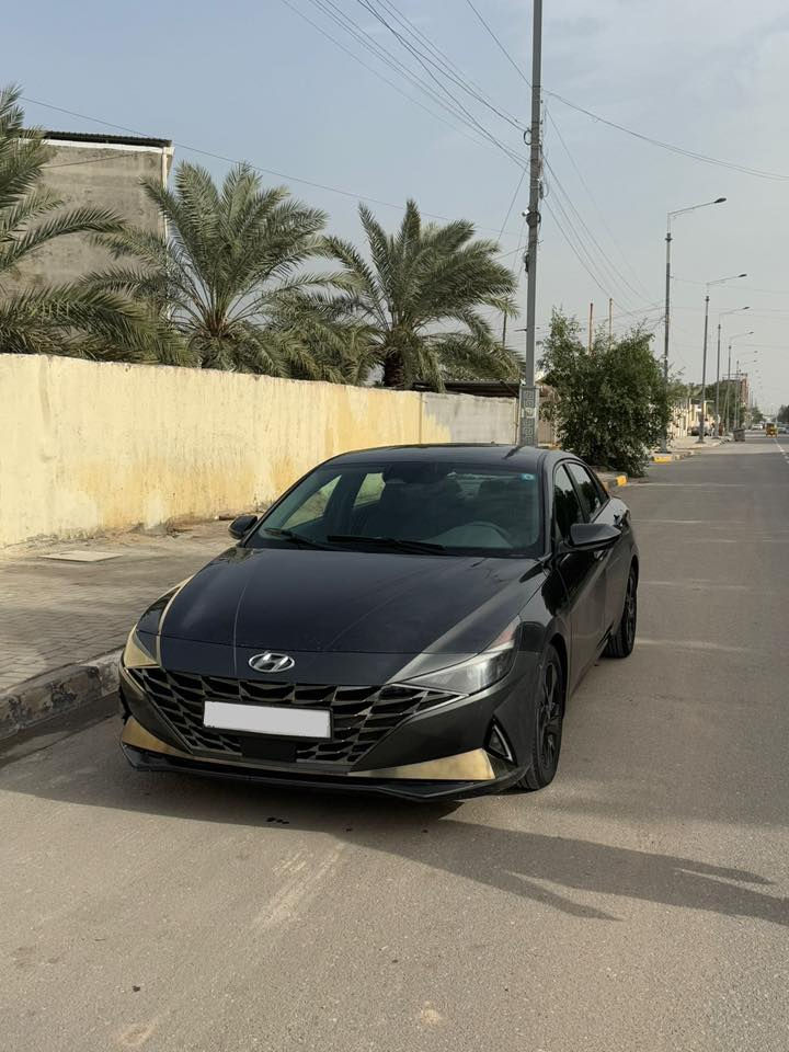 السلام عليكم...
سيارة النترا وارد امريكي موديل 2022 رقم بغداد الجديد سنوية 2030 بأسمي السيارة كامل المواصفات ميحتاج اعددهن ماعدا فتحة السقف  السيارة ضررها موضح بالصور وصارت بيها ضربه هنا بالعراق باب السايق وتم تعميره مكينة 2.0 دوش وگير at المكينه والگير والحداده وتخم تاير كله بالكفالة..السعر  145$
***********--اتصال+واتساب
مكاني البصرة
