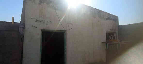 بعد وعود كاذبه  السلام عليكم بيت للبيع مسحته 200 متر
بي بنيان غرفه ومطبخ وبراني كما واضح في الصورة حمامات داخل وخارج ماي وكهرباء ونت ضوئي 

المكان / حي الزهراء  زراعي  بل السدير 

السعر 18 وبي مجال بي وصل مالت طابو 

للاستفسار / ***********
