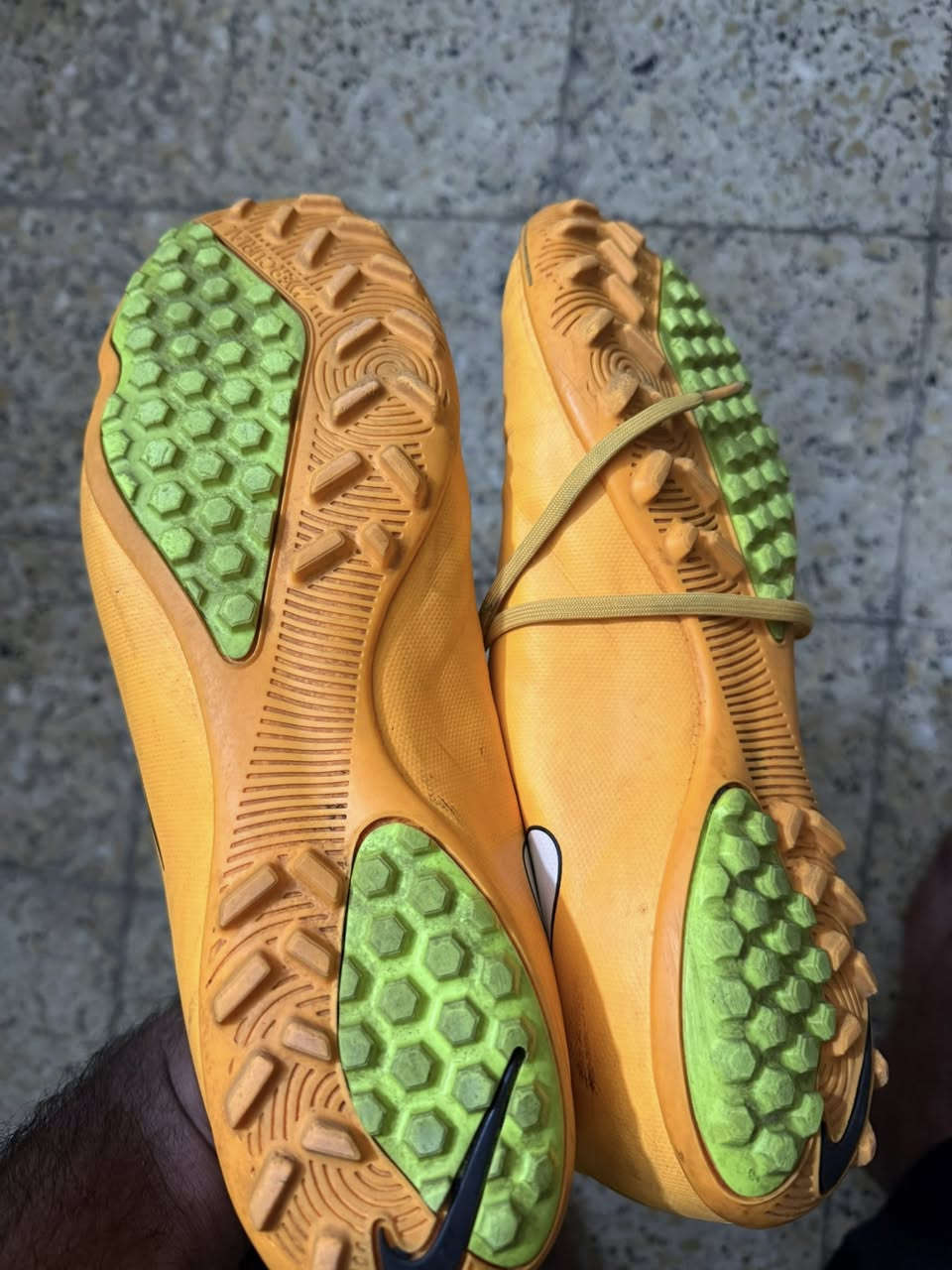 حذاء باله اصلي 
قياس 45 
نضافته فول 
الشراي يجي خاص 
اكو توصيل


**إذا كنت صاحب هذا الإعلان وتريد حذفه لأي سبب، رجاءا أرسل رسالة إلى الدعم الفني**