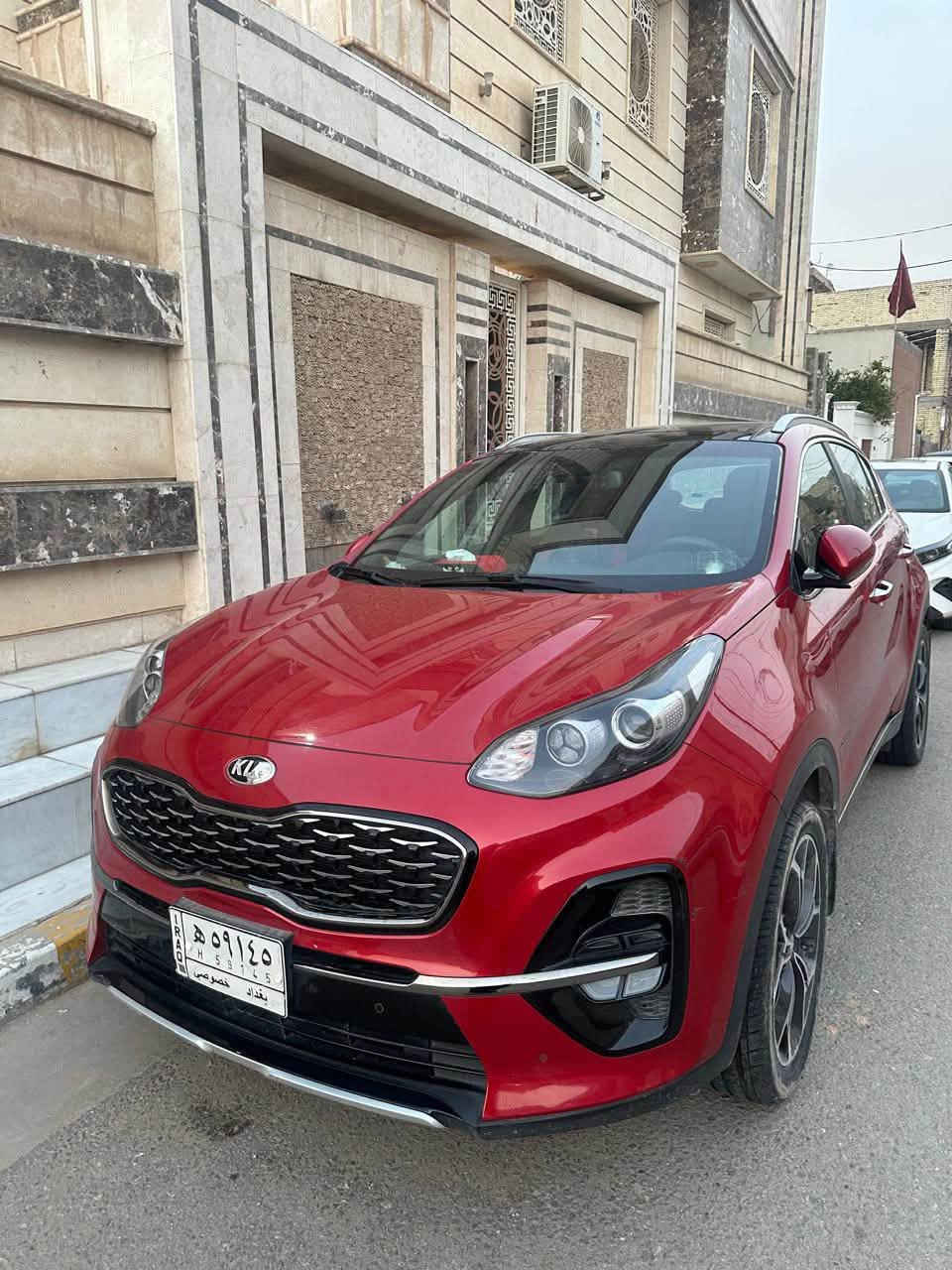 🚗 للبيع – كيا سبورتج GT-Line 2020 (فل مواصفات)
* الموديل: 2020
* الفئة: GT-Line (فل مواصفات)
* ناقل الحركة: أوتوماتيك
* الممشى: (36378KM)

المواصفات:
✅ فتحة سقف بانوراما
✅ شاشة كبيرة مع Apple CarPlay / Android Auto
✅ كاميرا خلفية + حساسات أمامية وخلفية
✅ تشغيل بصمة + دخول ذكي (Keyless)
✅ مقاعد جلد
✅ مقود متعدد الوظائف
✅ مثبت سرعة
✅ مرايا كهربائية قابلة للطي

حالة السيارة:

* السيارة نظيفة جداً.
* محرك، جير، وشاصي بحالة ممتازة.
* لا تحتاج أي مصروف

💰 السعر: (210$) (شدتين و عشره ) 

📍 الموقع: (كربلاء)

📞 للاستفسار: ( *********** )
+ ضربتها في الخلف و ضربه باب 
 تصليح ما مبدل اي شي
