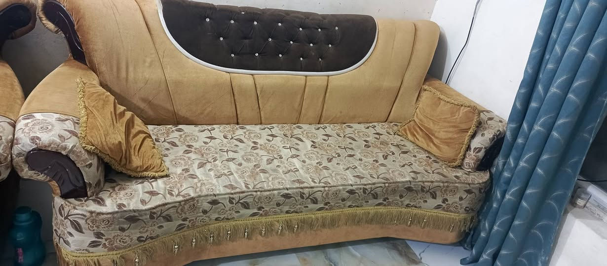 تخم قنفات 10 نفرات كلشي ما بي سعر 210 وبي مجال كربلاء حي القادسيه ***********
