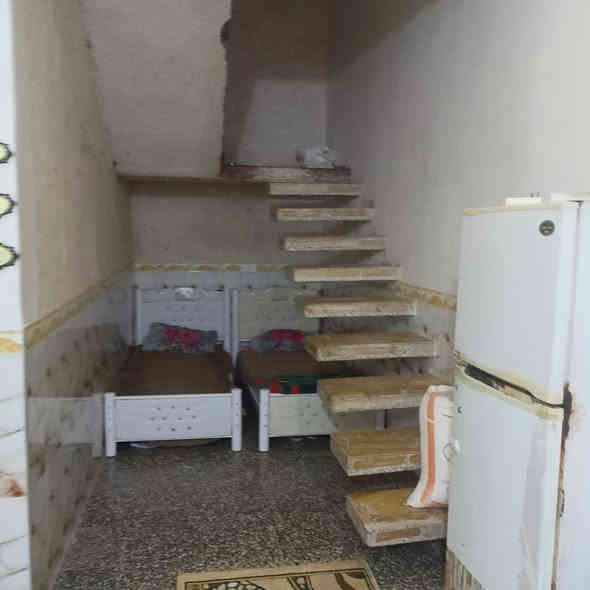 المساحة 150 متر 

غرفة نوم وصالة ومطبخ واستقبال

              السعر 52

العنوان المعارة قرب بيت  جواد 90 متر عن التبليط

***********

***********

***********
