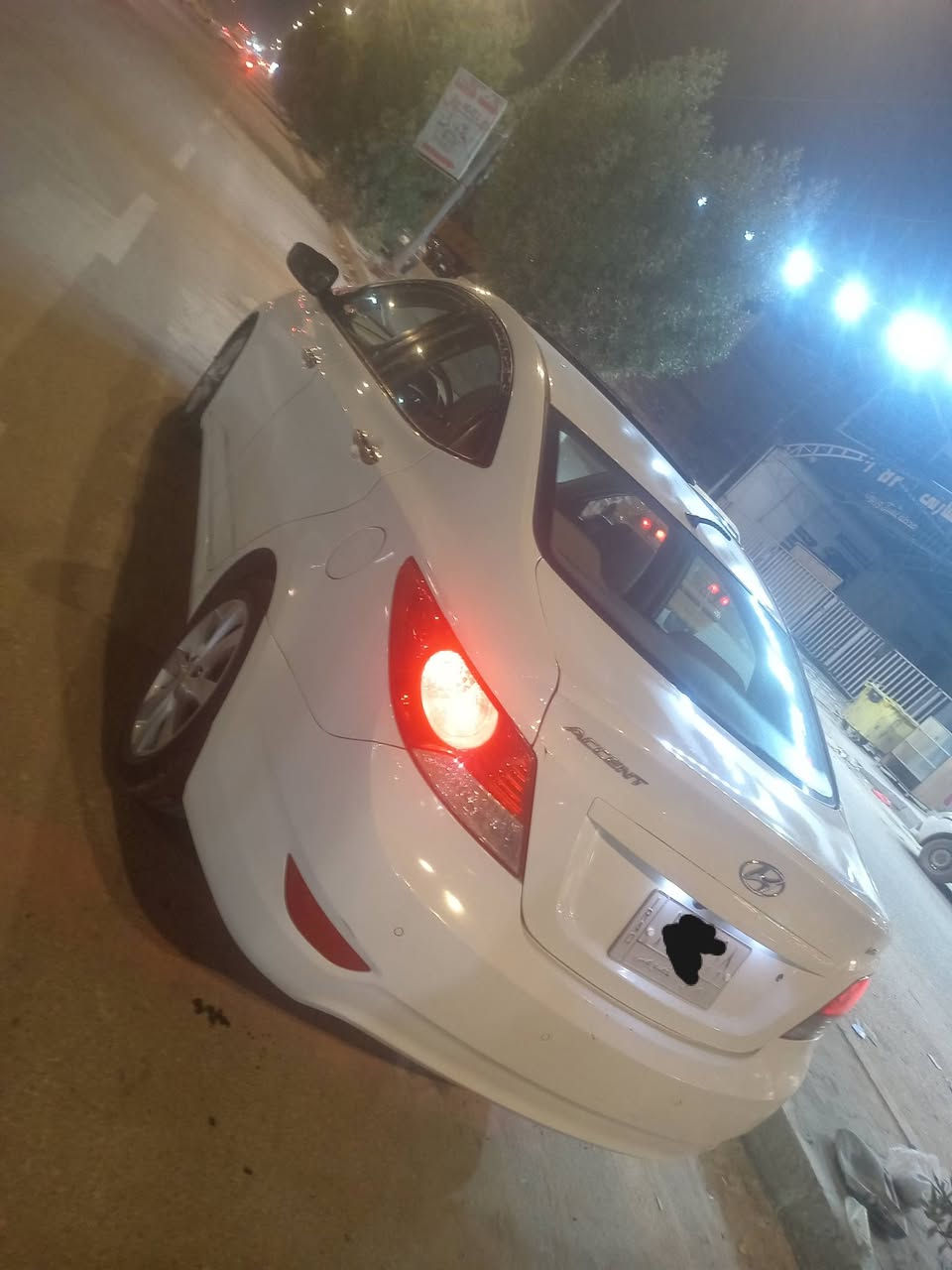 السلام عليكم اكسنت خليجي مديل 14 السياره فول لل اخير محرك 1600 جديد بيهه قطعه وحده صبغ جاملغ امامي فقط بدون فتح وباقي كفاله كير مكينه حداديه مكفولات تبريد شغال السياره جديده بمعنى الكلمة مكاني نجف سعر 98 قفله من اخير رقم الهاتف *********** اتصال عله رقم غير متواجد عله فيس بوك
