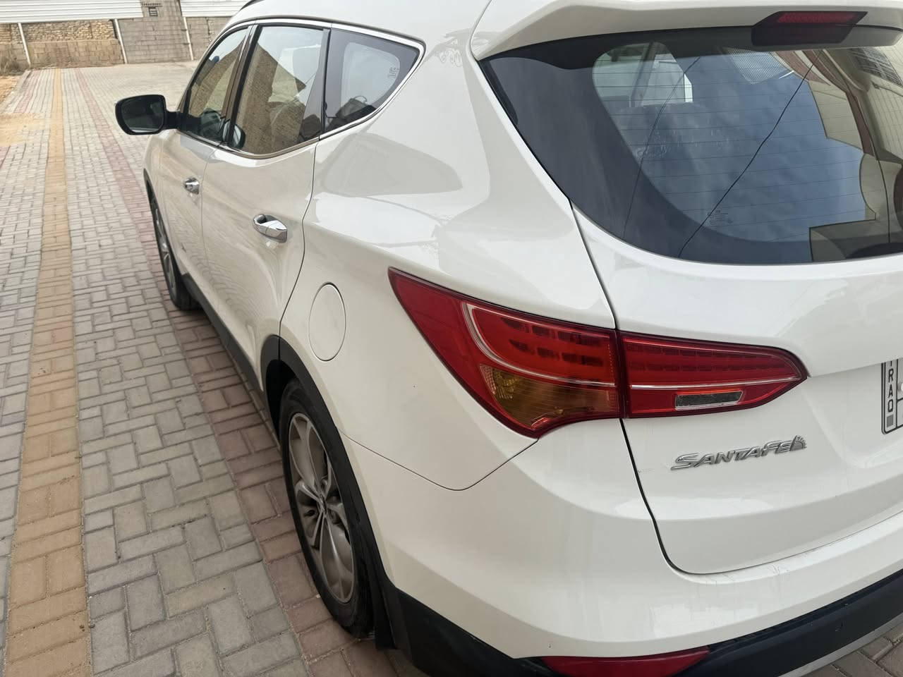 سنتافي 2013 خليجي  فول مواصفات مكفوله عدا شبر من الجاملغ الايمن
ماشيه 124 الف
6سلندر 3.300
رقم بغداد 
بصمه
بانوراما
تبريد 3 قطع 
حساسات وكامره
كشن كهربائي السائق والصدر
فور ويل
السعر 178
كربلاء  ***********
