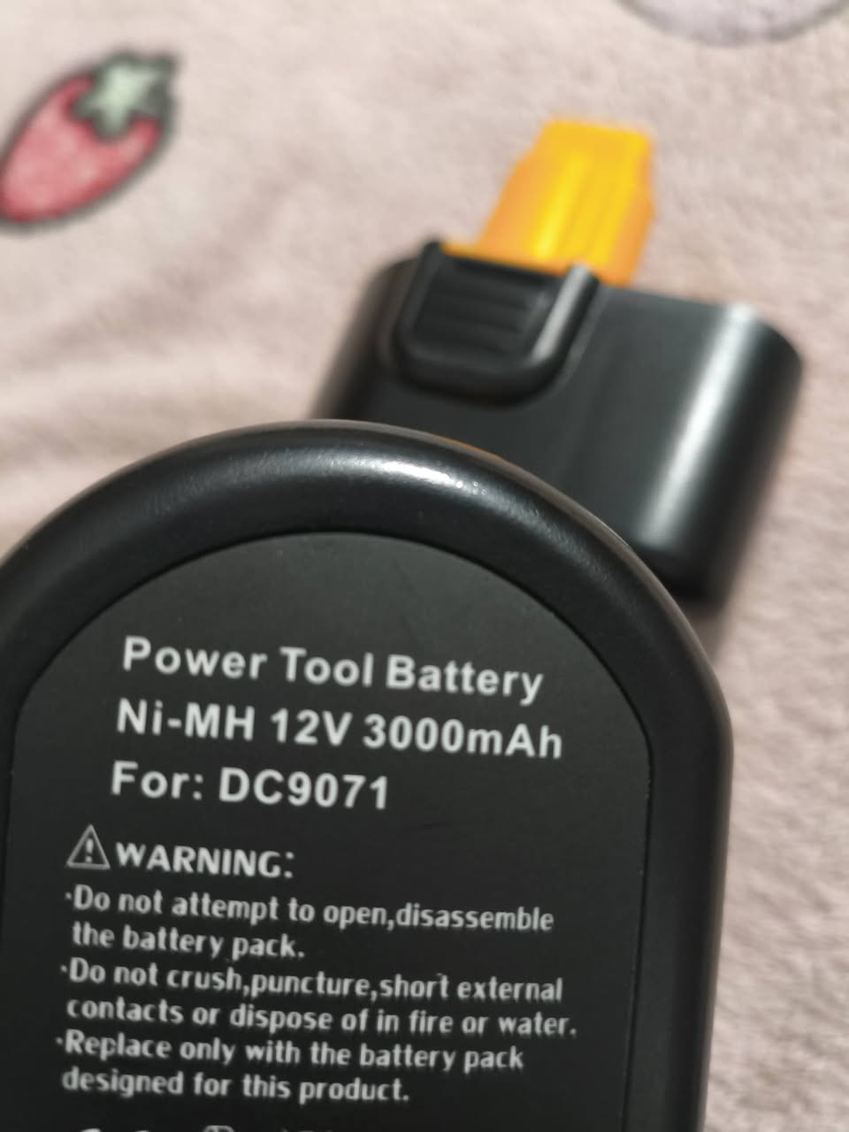 بطاريه أو هيجي شي طلعت بdhl الي تفيده ينطي سعر 🙂


**إذا كنت صاحب هذا الإعلان وتريد حذفه لأي سبب، رجاءا أرسل رسالة إلى الدعم الفني**