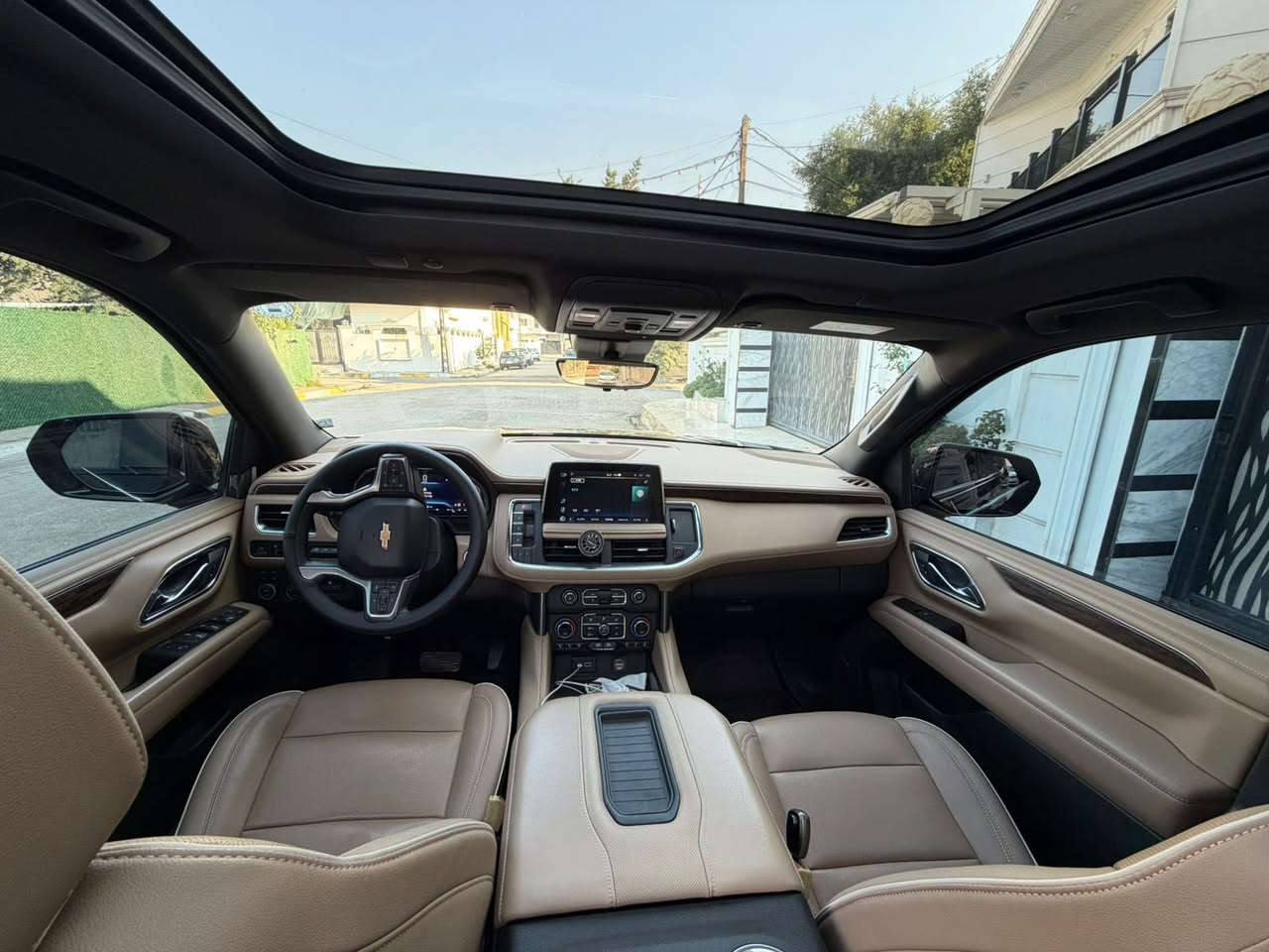 تاهو بريمير مغلفة بالكاملBlack وحماية ppf
موديل 2023 خليجية وكالة(منصور)
ماشية 30الف كيلومتر.(بعدها بحالة الوكالة)
داخل الضمان

السيارة مغلفة بالكاملppf
وبلاك ايديشن بالكامل يم شركة(عبد الصمد)

رقم اربيل بسمي
وبيها كتاب تضليل 80‎%‎ مدفوع مال سنة كاملة
مواصفات البريمير معروف فول الفول***********
