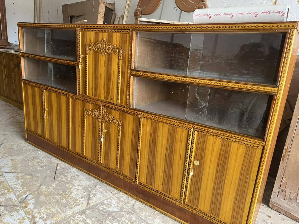 بوفيه مترتين ونص للبيع 

يوجد خدمه توصيل 🚚 
***********
