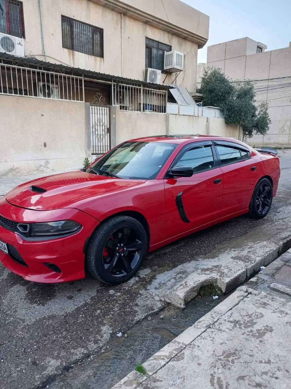 السلام عليكم جارجر موديل 2016 بيع سريع سياره حادثها مال امريكه جاملغ لأيسر واصل للغد ومبدلينه مفتوح من البنط ولسونار موجود بصور كير محرك تبريد تخم تاير خير من الله ترايك وان ميعجبك سعرها 136 بيها مجال لشراي مكاني بغداد سبع البور سياره ارقام نكليزي بسم ابن خالتي كبل عقد مروري وتحويل *********** او ***********
