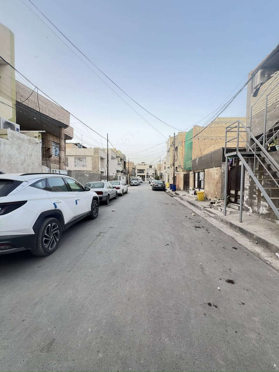 قطعه ارض للبيع مساحه 100 متر الواجه (الواجهة 5❌النزال 20 )كامله خدمات رقم العقار 10485
هـ/ ***********
