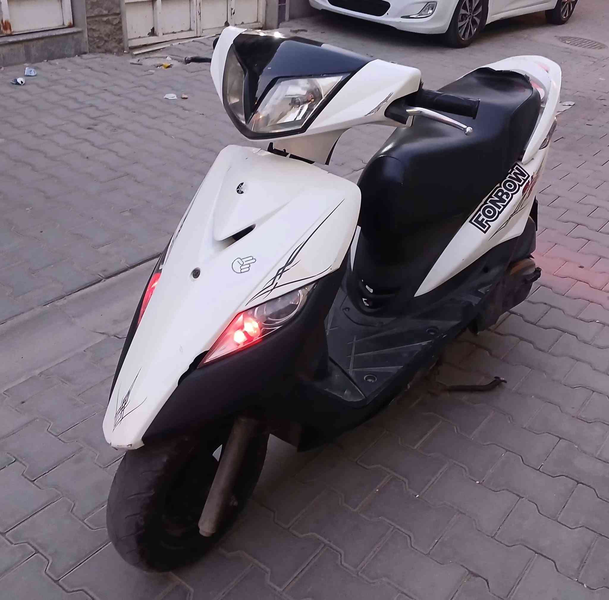 للبيع دراجه ماكس ثعلب نظيفه لك جديده كلها شغاله بس كيج السرع عاطل هذه صورها والفديو موضح كدامك السعر 800 بيها مجال بسيط *********** مكاني طوبحي فدوه لمو شراي لا يتصل ويواعد مو كده تحياتي للجميع
