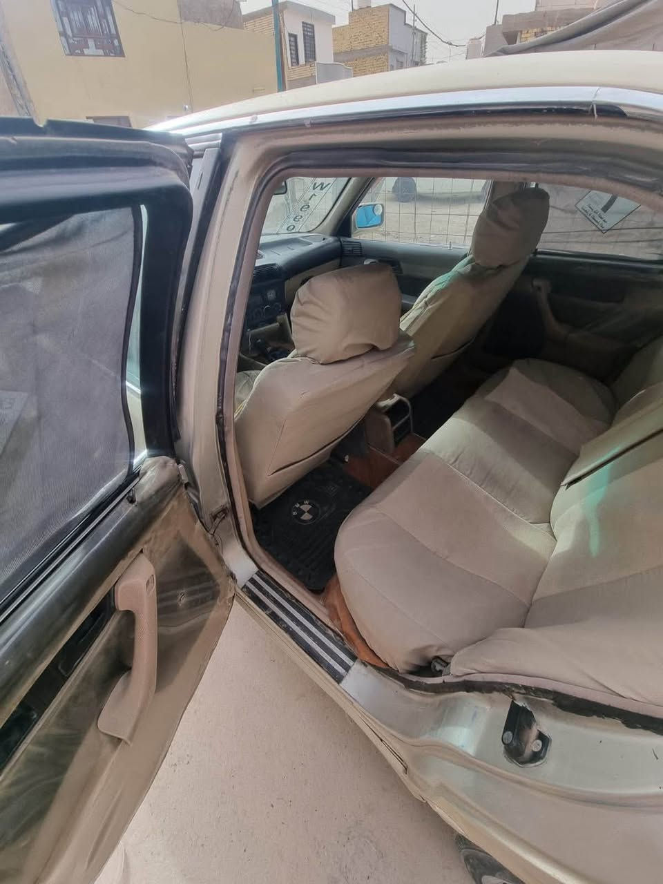 Bmw520 للبيع او المراوس
مديل 1989 محرك مفتوح
نظافة 90‎%‎
محرك بلادي نضيف لا تبخير ولا تنقيص
رقم اربيل شمالي صاحبها كردي مداور نفس اليوم 
زوج تايرات جدد
كير عادي 
السعر 33 وبيه مجال 

***********/***********
