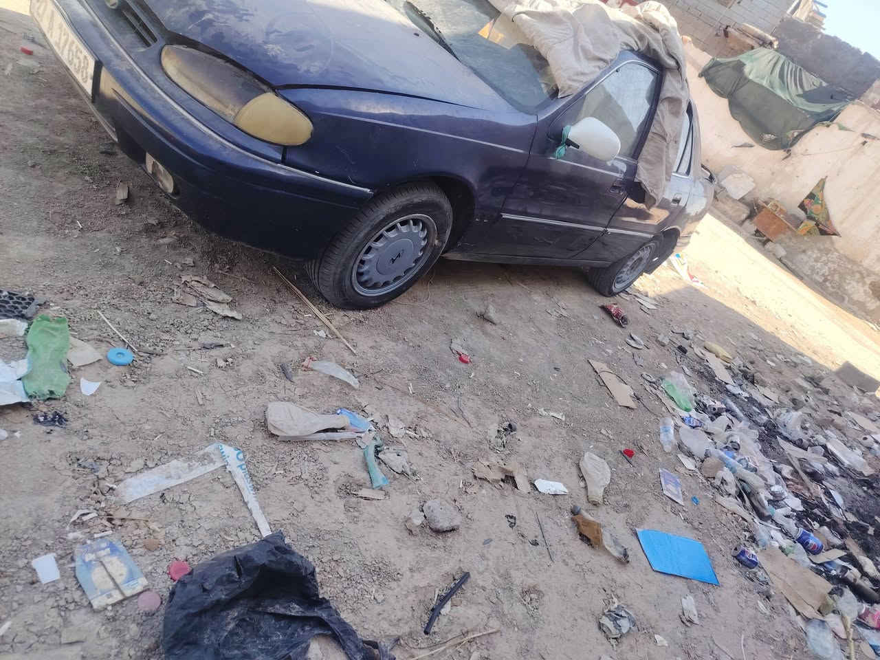 السلام عليكم سياره النترا موديل 94 وديها نظيف عداديتها حلوه مكينه وقير خير من الله رقمها دولي وراعيها بالبصره شرط التحويل سنويتها مجدده فقط السياره ندوس الى بنزين تختنق ما ادري النوزلات بس هي هاي اللي بيها والسياره تخم تاير حلوه مكان السياره البصره بالخصيب سعرها 18 ورقه قفل رقم هاتفي هو***********
