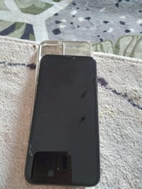 ايفون ١١ برو ماكس مبدل شاشه والكامره  رقم واحد عوزه تنضيف بطاريه بلاد ...