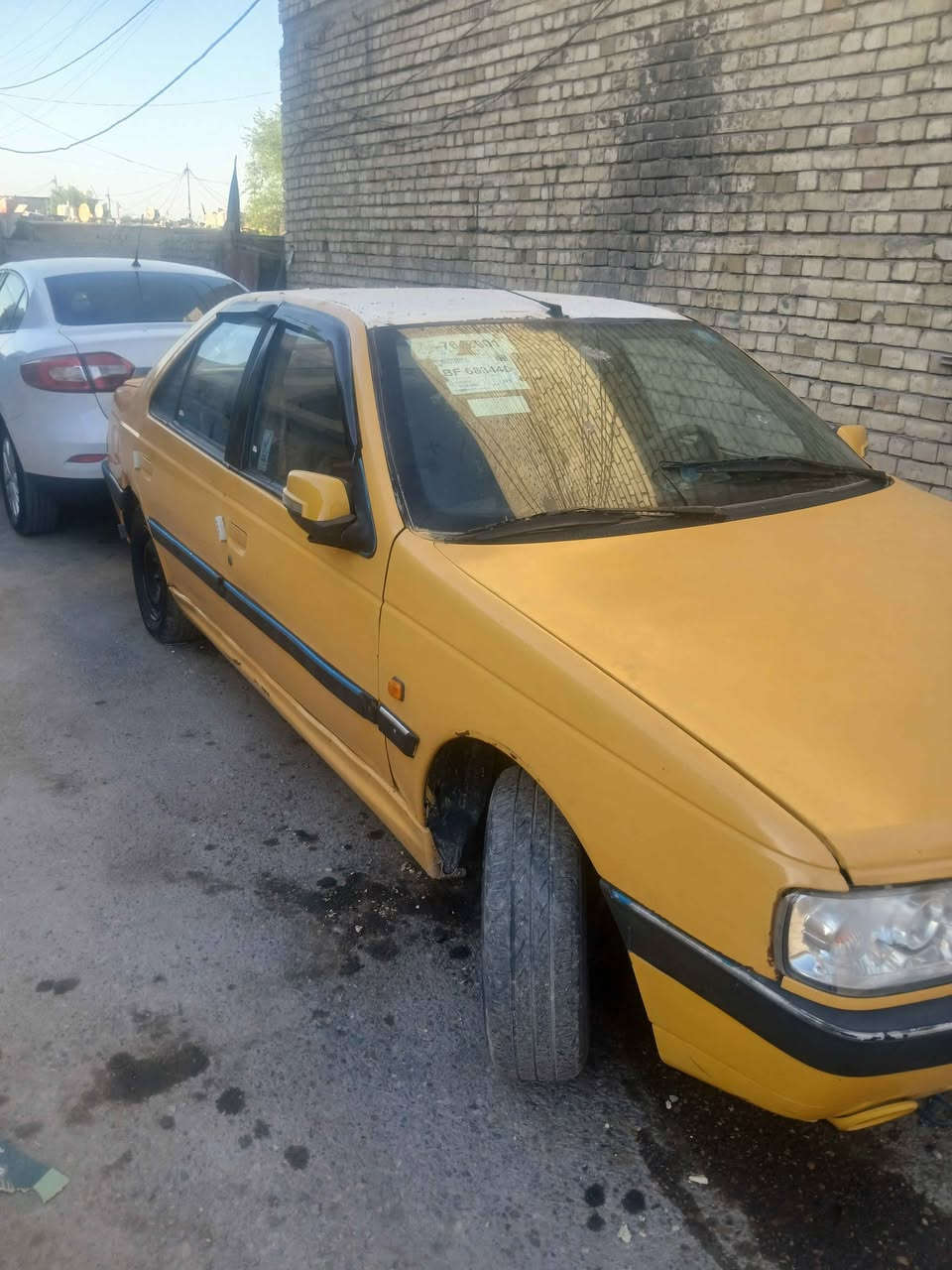 بيجو لميس ٢٠١٣ مصفره غرامات عليها بس هيئه مال كم شهر كير ومحرك خير من الله محرك فرنسي جديد  بيها صبغ وطخات معدله جاهزه سياره تدفئه تبريد كهربائيات كولها شغاله ٣٢ وبيها مجال للشرايه استفسار واتساب *********** بغداد, العراق
