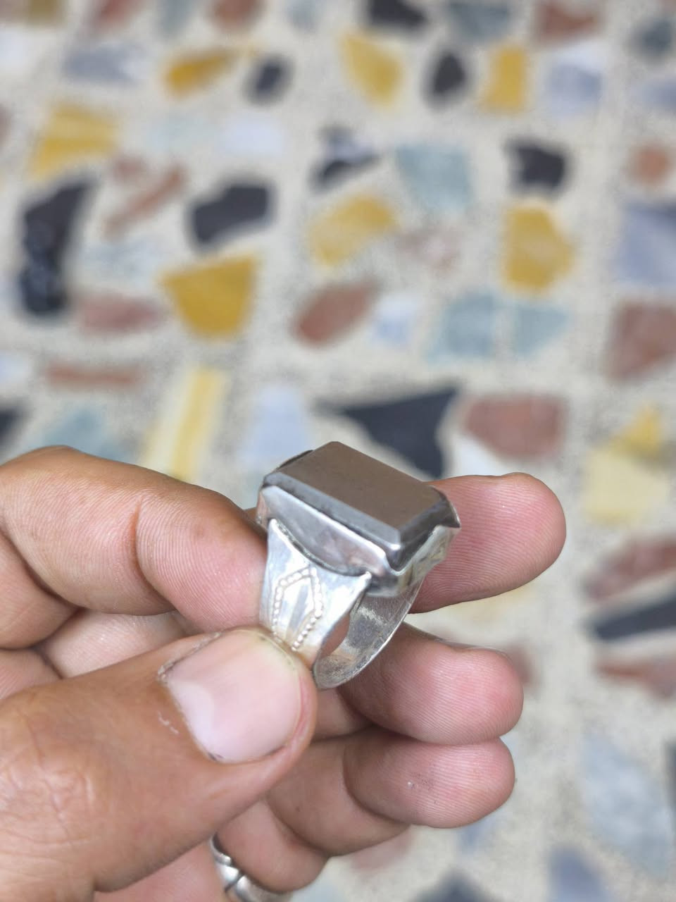 السلام عليكم  ورحمتة الله وبركاته 

خاتم حديد صيني ابيض وزن ثقيل خامه جديده غير منقوش
قياس الخاتم ٢٦
سعر الخاتم ٧٥ الف
بيع فقط يوجود توصيل


**إذا كنت صاحب هذا الإعلان وتريد حذفه لأي سبب، رجاءا أرسل رسالة إلى الدعم الفني**