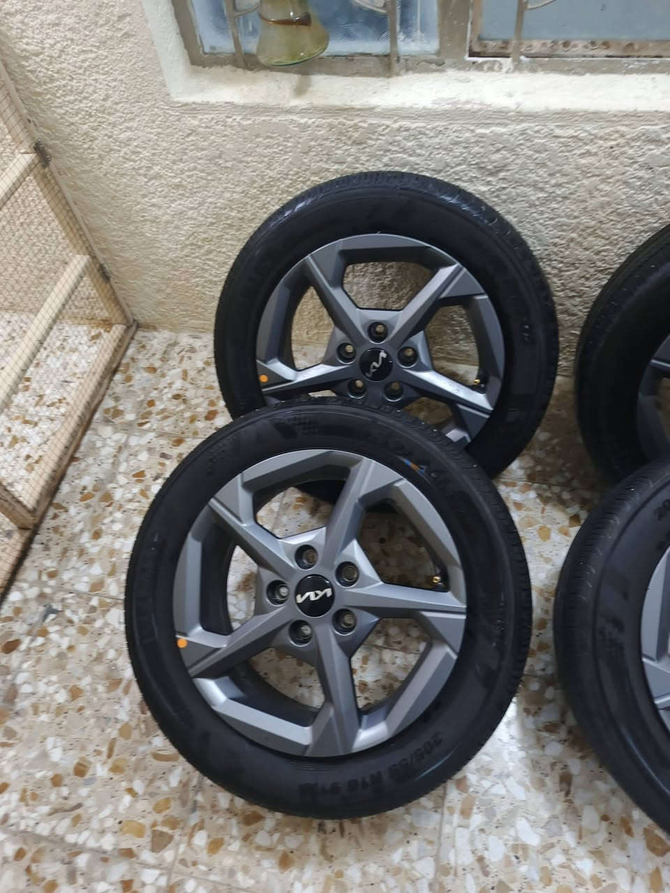 السلام عليكم عندي هذني ويل كب مال كي 4 البيع ٢٠٢٥زيرو ماشيه ٧الف سعر ٤٥٠ مكان بغداد مدينه الصدرشراي يتصل واني خادم ***********
