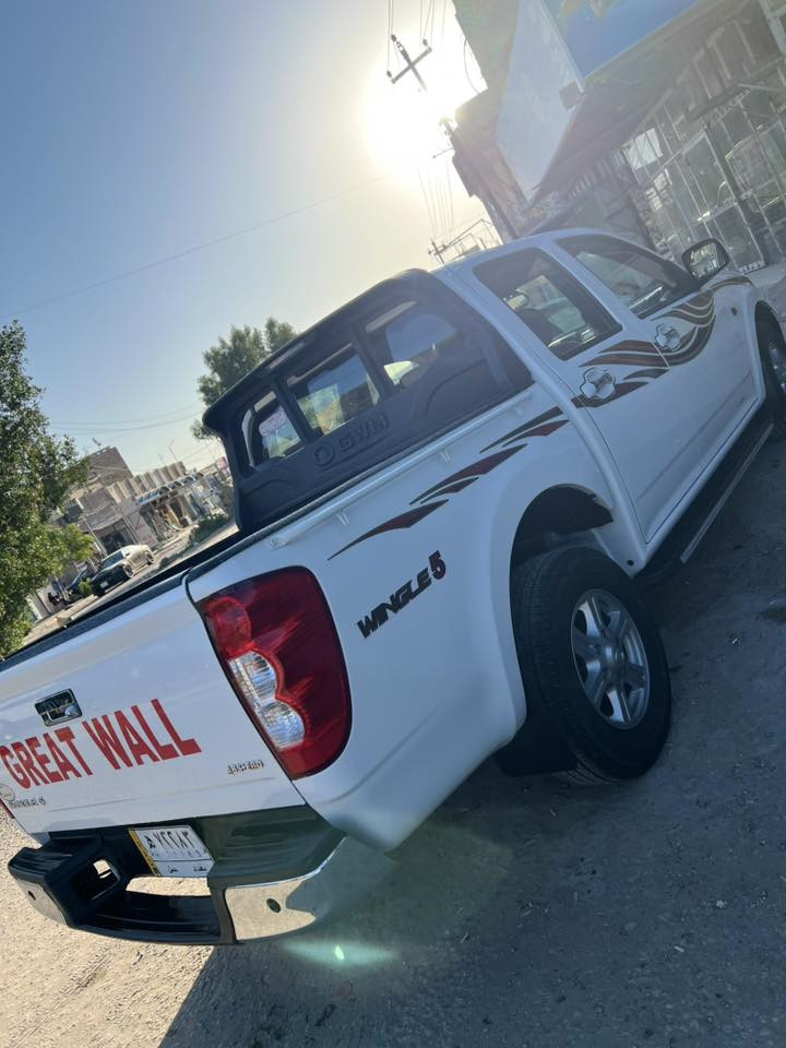 السلام عليكم

گريت وول 2021

رقم بغداد باأسمي عقد مروري مبأشر

 ماشيه 67 ألف

بيها صبغ موضح بالصور (مأشر بالاحمر )

السعر 120 

مكان السيارة النجف 

***********
