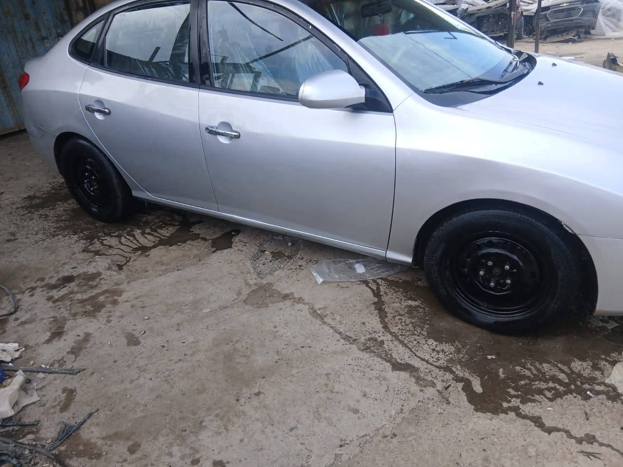 السلام عليكم
النترا 2010خليجي 
محرك وكير جدد 1600دوش 
حادثها جاملغات الاماميه 
وبيها صبغ حزام أثر جراد كلير 
صدر جديد 
تخم تاير جديد 
تبريد ثلج 
رقم ديالى تحويل مباشر 
السعر 80وبيها مجال 
رقمي ***********
بغداد شعب
