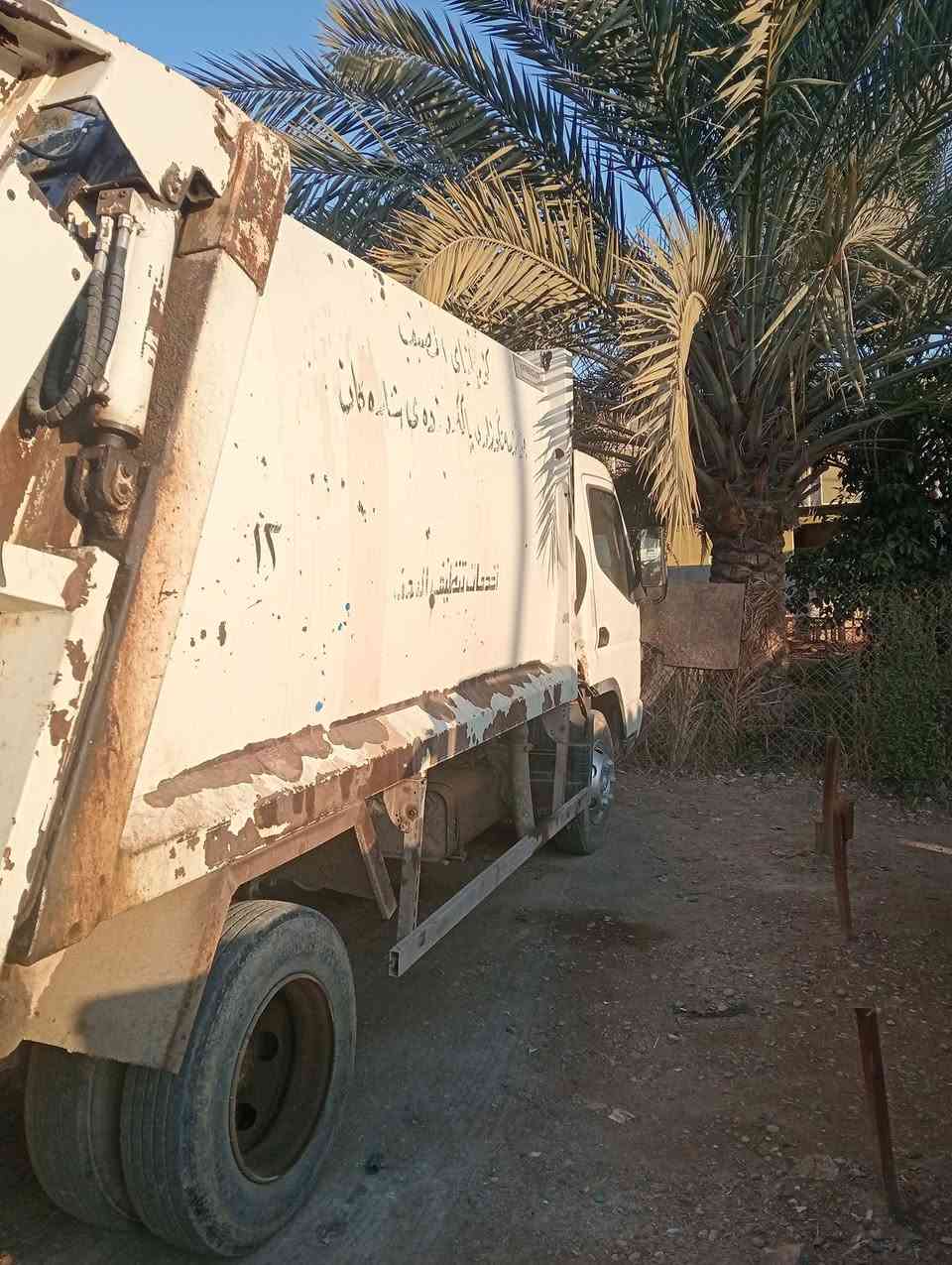 سلام عليكم كنتر كابسة موديل 2011 سيارة كاملة كل نقص مابيها السيارة اشتغل بيها ع قطاع الاهلي وبيها مشتركين هواي السيارة ابيعها هي ومشتركينها موقعها ديالى بعقوبة تقاطع الساده للبيع وهذا رقمي ***********
