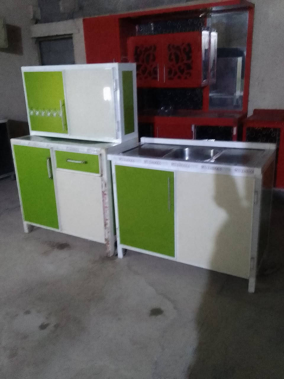 للبيع كلمن وسعره الشراي يتفضل خاص مكاني بغداد حي اور رقم الهاتف بي واتساب ي ستفسار  ***********
