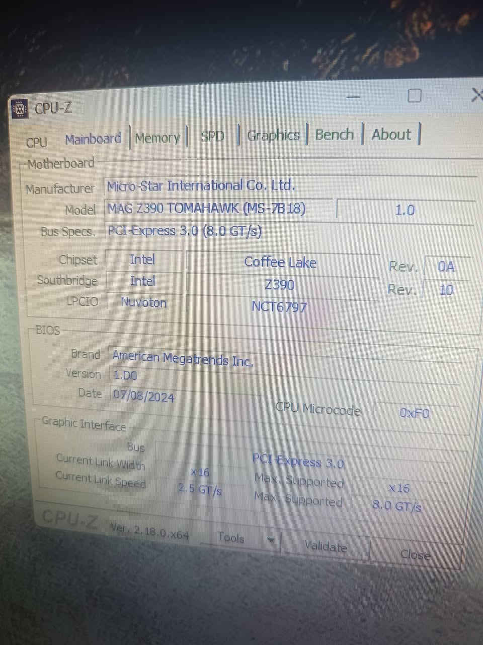 لبيع كيس كيمنك كامل ميز +شاشه+سماعه+يو بي اس تفاصيلها صور
سعر مليون و 100الف

مكاني شهداء البياع 

واتساب ***********
